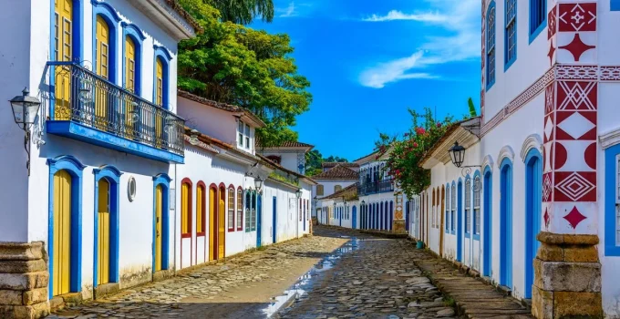 Paraty: O que fazer na cidade histórica e turística do Rio de Janeiro, com praias, cachoeiras e gastronomia