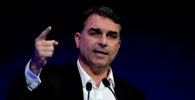 PL do Rio: Convenção Morna Marca Indefinições e Ausência de Flávio Bolsonaro em Meio a Reviravoltas nas Candidaturas