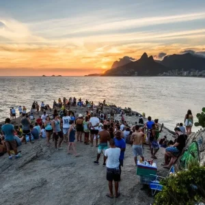 Após Tumulto no Arpoador, Flávio Valle Pede Reforço da Força Municipal de Segurança na Zona Sul
