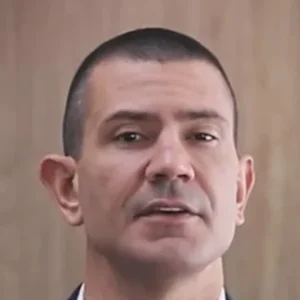 Douglas Ruas oficializa candidatura ao governo do RJ pelo PL com críticas à "velha política"