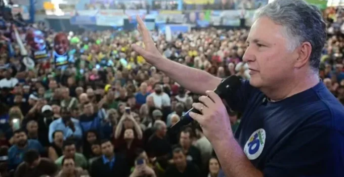 Republicanos oficializa Anthony Garotinho para governador do Rio em 2026; Crivella e Waguinho disputam Senado