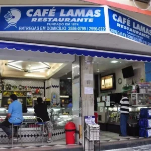 Bares do Rio e SP se unem em rede de apoio para salvar o histórico Café Lamas após incêndio