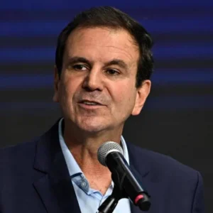 Eduardo Paes lidera pesquisa Real Time Big Data e pode vencer eleição para governo do RJ no primeiro turno