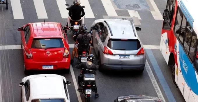 ALERJ Destaca Leis e Projetos para Aumentar Segurança de Motociclistas e Entregadores no RJ