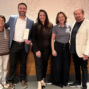 Guilherme Paulus Defende Turismo como Indústria Estratégica e Detalha Tendências até 2030 em Encontro com Agentes