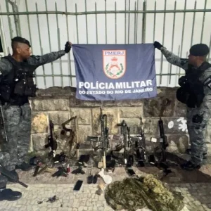 Confronto no Rio de Janeiro: Perseguição Termina com 5 Mortos, Incluindo um Policial Militar