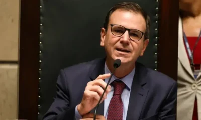 Eduardo Paes lidera pesquisa para o governo do RJ em todos os cenários, aponta Paraná Pesquisas