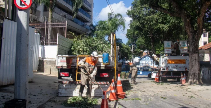 Rio de Janeiro: 14 mil clientes sem luz após ventania; duas mortes confirmadas