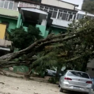 Rio de Janeiro em Alerta: Ventos de até 76 km/h Preocupam Após Vendaval que Deixou Mortos e Apagão