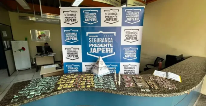 Segurança Presente Apreende Grande Quantidade de Drogas e Anotações do Tráfico em Engenheiro Pedreira, Japeri
