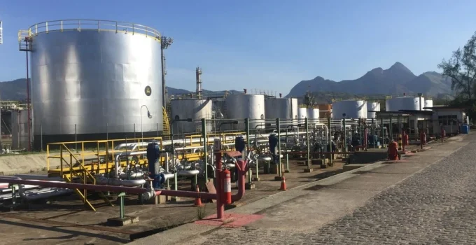Rio de Janeiro pede falência do Grupo Manguinhos após calote em dívida fiscal bilionária