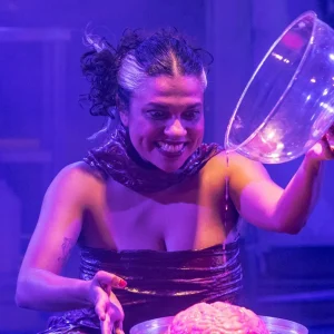 Grupo Liquidificador estreia "Frankenstein de Mary Shelley" no CCBB RJ com reinterpretação contemporânea