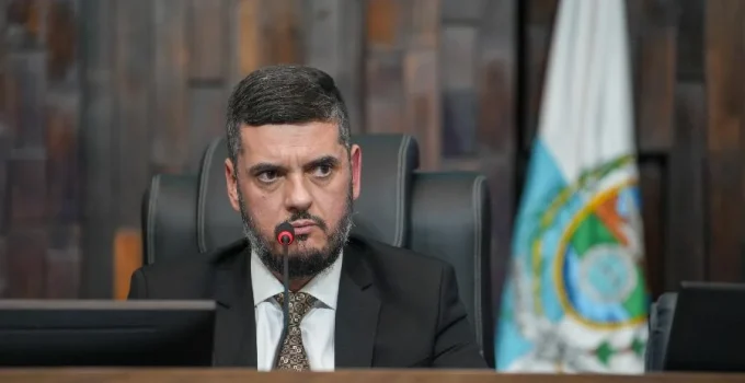 Alerj Revoga Prisão de Rodrigo Bacellar em Votação; Entenda Como Deputados Posicionaram-se Sobre o Caso
