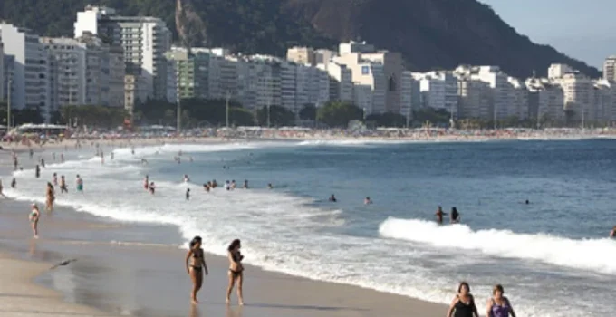 Câmara do Rio aprova lei que amplia proibição de sombras de prédios na orla carioca
