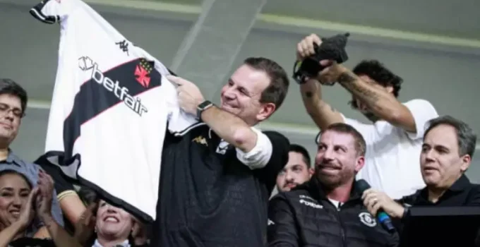 Rio de Janeiro: Ponto Facultativo a partir do Meio-Dia de Quarta-feira para Jogos do Flamengo e Vasco