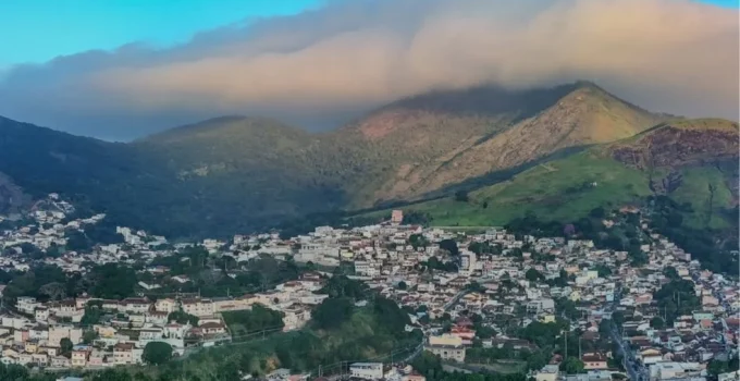 Valença: A Princesinha da Serra a 3h de Niterói que Encanta em Dezembro com Charme Histórico e Luzes de Natal