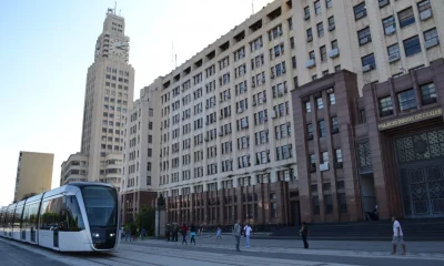 Estação Central do VLT Carioca é reaberta neste sábado após reforma em prédio vizinho