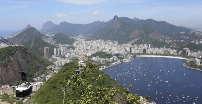 Rio de Janeiro Dispara no Turismo Brasileiro: Cidade Lidera Ranking de Experiências Reservadas por Turistas em Plataforma
