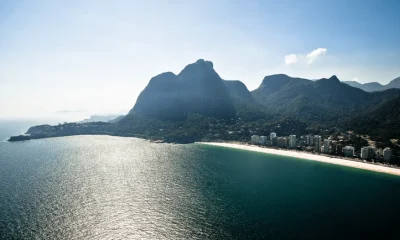 Rio de Janeiro abre as portas para o verão 2026 com praias paradisíacas, cultura vibrante e atrações mundialmente famosas