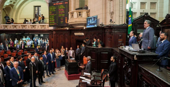 Deputado da Alerj questiona gratificação 'faroeste' para policiais civis do Rio de Janeiro