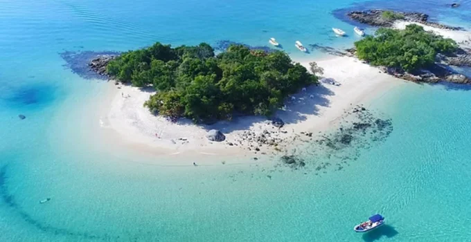Angra dos Reis: A Cidade Fluminense com Quase 400 Ilhas e Praias Paradisíacas, um Tesouro da Costa Verde