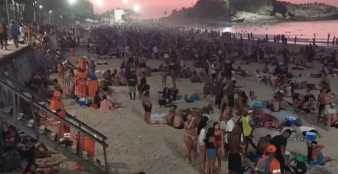 Praias do Rio Lotadas 24h Dificultam Limpeza da Comlurb em Meio a Onda de Calor e Feriados