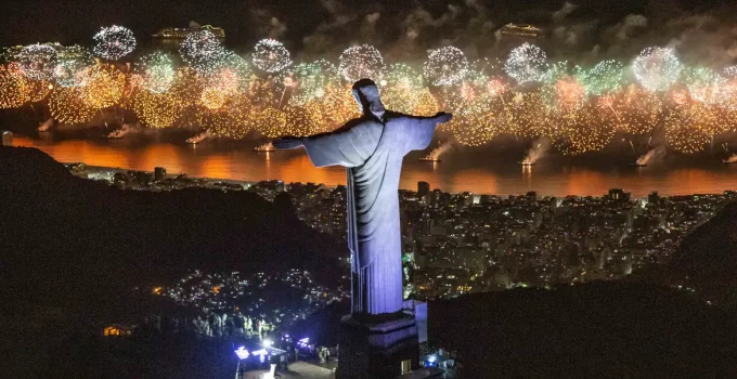Ocupação Hoteleira no Rio de Janeiro para Réveillon Supera 87%, com Forte Presença Internacional