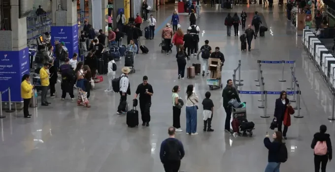 Brasil Celebra Recorde Histórico no Turismo Internacional em 2025, Superando Metas e Atraindo Quase 10 Milhões de Visitantes