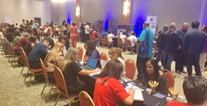 Verão Impulsiona Turismo e Aumenta Contratações Temporárias na Hotelaria Carioca