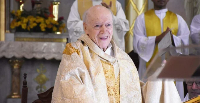 Padre de 103 anos, José Luciano Jacques Penido, morre durante Ave Maria na Igreja de Santo Afonso, na Tijuca