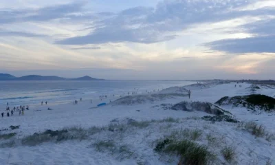 Praia das Dunas em Cabo Frio: Refúgio Tranquilo no Litoral Fluminense Ideal para Escapadas