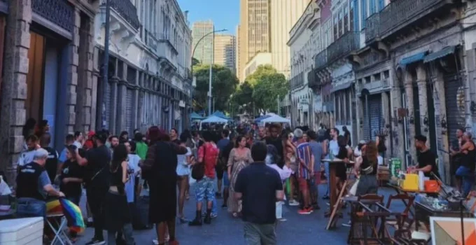 Rua do Senado, no Rio, é eleita a melhor do mundo pela Time Out com gastronomia de luxo e renascimento cultural