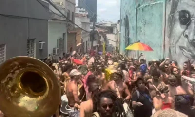 Carnaval 2024 no Rio: Ensaios de blocos e festas oficiais atraem centenas de foliões neste fim de semana