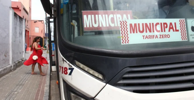 Fortaleza x Rio de Janeiro: Disputa acirrada pelo pioneirismo em tarifa zero no transporte público entre capitais brasileiras