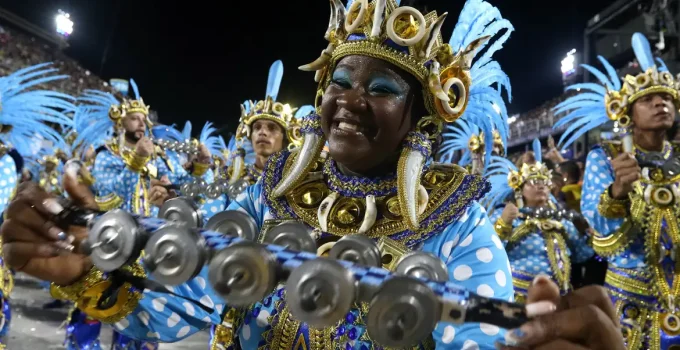 Governo Federal libera R$ 12 milhões para escolas de samba do Rio impulsionar o carnaval e a cultura brasileira