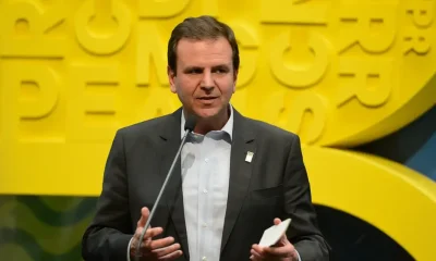 Eduardo Paes em tom descontraído: "Estou fazendo trabalho de pré-campanha para governador do Rio"