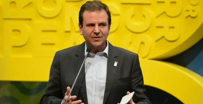 Eduardo Paes em tom descontraído: "Estou fazendo trabalho de pré-campanha para governador do Rio"