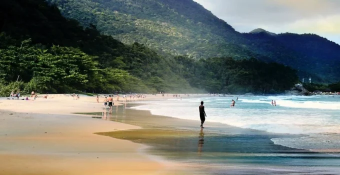 Carnaval Tranquilo no RJ: 3 Cidades Charmosas para Fugir da Folia e Curtir a Natureza