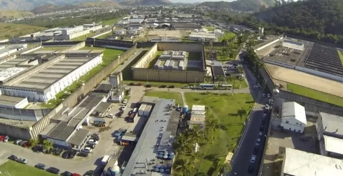 Reforço na Segurança: Complexo de Gericinó no Rio Receberá Muros, Cercas Elétricas e Sensores Infravermelhos