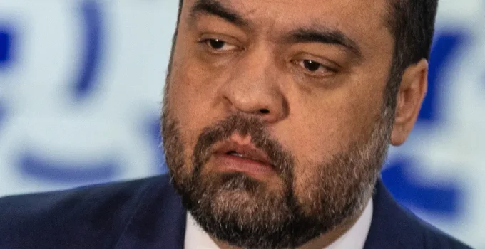 Prazo de desincompatibilização é obstáculo para candidatos à sucessão de Cláudio Castro no Governo do Rio