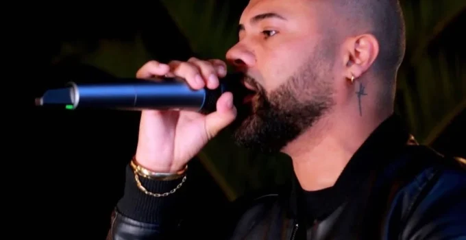 Cantor de pagode Leozinho morre após ser baleado em assalto na Zona Norte do Rio de Janeiro