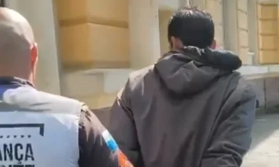 Suspeito de matar a mãe com facadas no pescoço é preso em Niterói após fuga; homem tinha histórico psiquiátrico