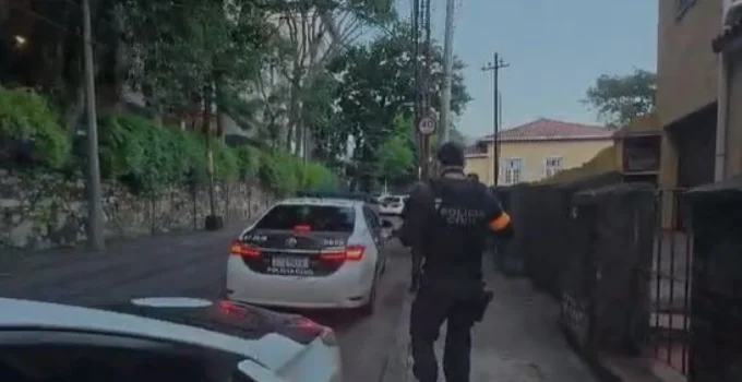 Polícia Civil do Rio intensifica combate ao roubo de veículos com operação no Morro dos Prazeres e Escondidinho