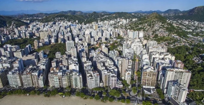 Niterói: O Refúgio Imbatível a 13 km do Rio com Melhor IDH do Estado para Viver com Segurança e Infraestrutura
