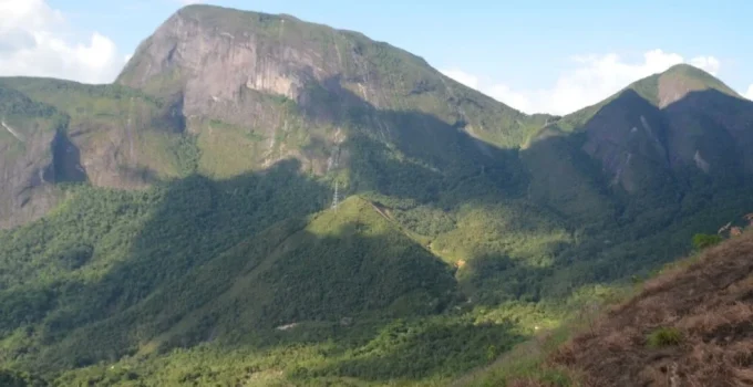 Fim de Semana Relaxante: 3 Destinos Perto de Niterói para uma Viagem em Família Revigorante