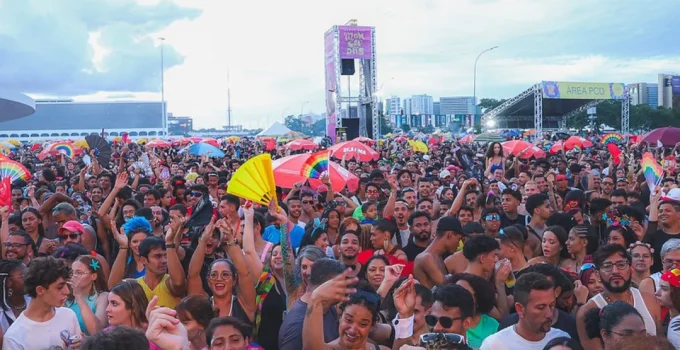 Carnaval 2026: Previsão de R$ 18,6 bilhões para o turismo impulsiona economia em todo o Brasil