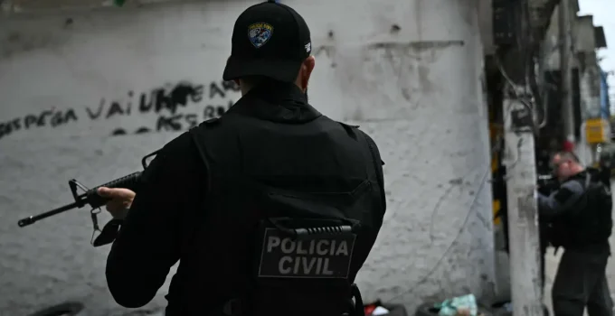 Alexandre de Moraes exige explicações da Alerj sobre 'gratificação faroeste' para policiais civis no Rio