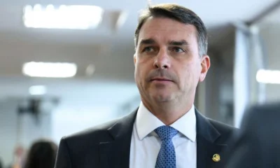 Aliado de Flávio Bolsonaro no RJ, Gutemberg Fonseca é alvo de investigação da PF e pode prejudicar candidatura em 2026