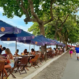 Comer Barato no Rio de Janeiro: 7 Lugares Amados por Cariocas para Turistas Economizarem