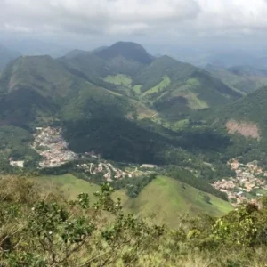 Feriado no Rio: 4 Cidades Pouco Conhecidas para Fugir do Óbvio e Descobrir Paisagens Únicas